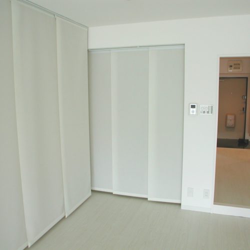 間仕切り、収納扉